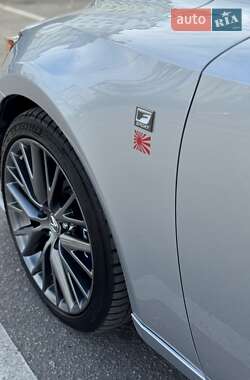 Седан Lexus IS 2015 в 