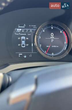 Седан Lexus IS 2015 в 