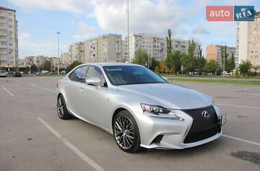 Седан Lexus IS 2015 в Ивано-Франковске
