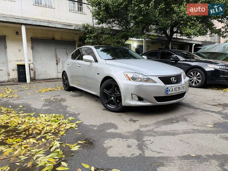 Седан Lexus IS 2007 в Киеве фото 5 Седан Lexus IS 2007 в Киеве