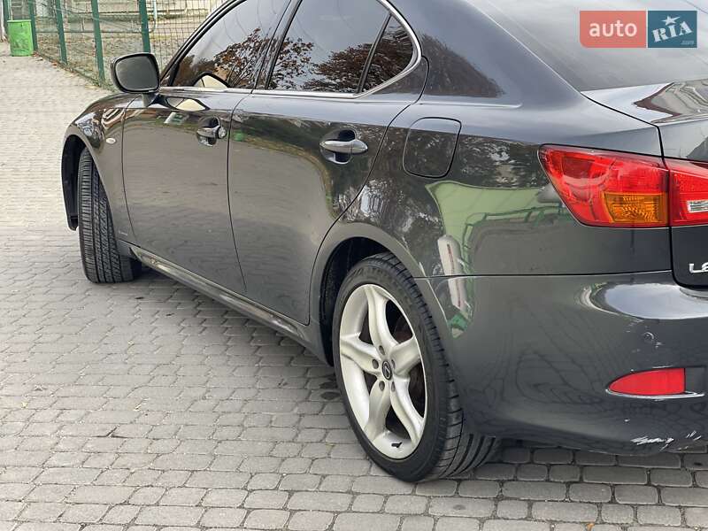 Седан Lexus IS 2006 в Тернополе