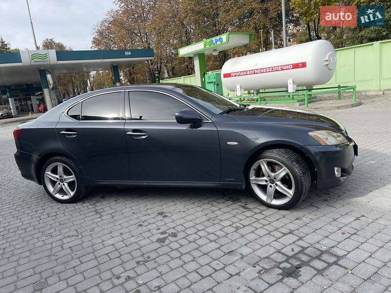 Седан Lexus IS 2006 в Тернополе