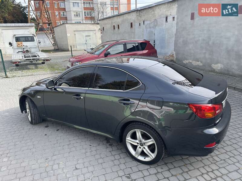 Седан Lexus IS 2006 в Тернополе
