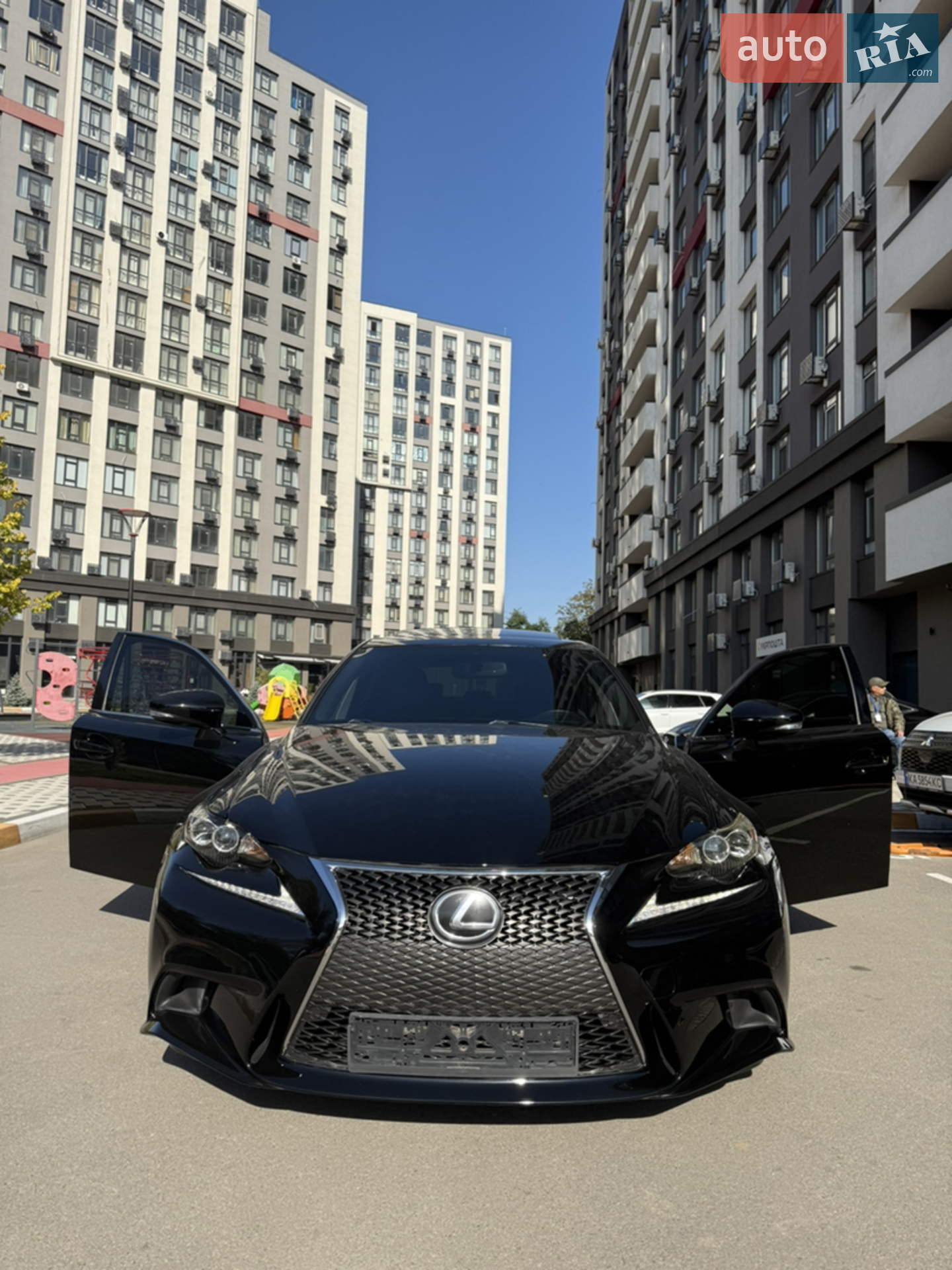 2016 Lexus IS - мініатюра 4