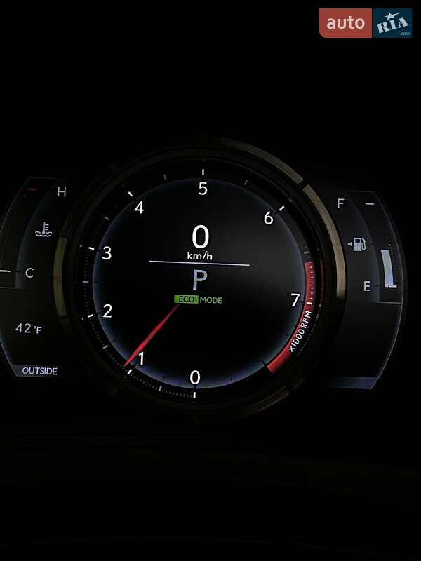 Седан Lexus IS 2015 в Богодухіву фото 37 Седан Lexus IS 2015 в Богодухіву