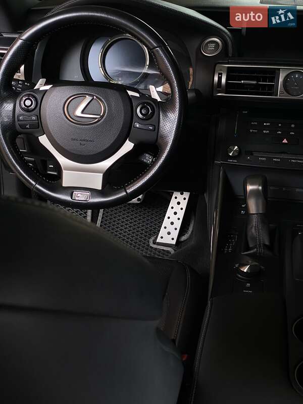 Седан Lexus IS 2015 в Богодухіву фото 6 Седан Lexus IS 2015 в Богодухіву