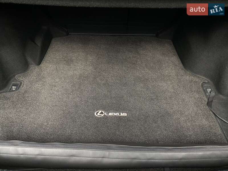 Седан Lexus IS 2015 в Богодухіву фото 41 Седан Lexus IS 2015 в Богодухіву