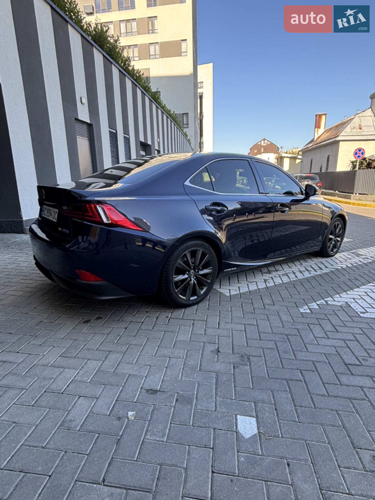 2015 Lexus IS - мініатюра 6
