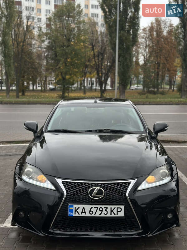 Кабриолет Lexus IS 2009 в 