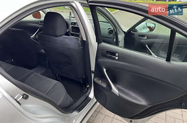 Седан Lexus IS 2009 в 