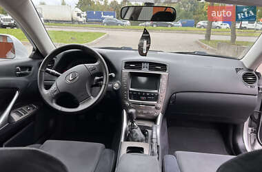 Седан Lexus IS 2009 в 