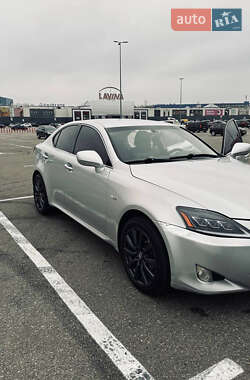 Седан Lexus IS 2006 в  Седан Lexus IS 2006 в