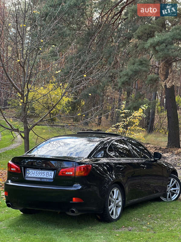 Седан Lexus IS 2006 в Ізюмі