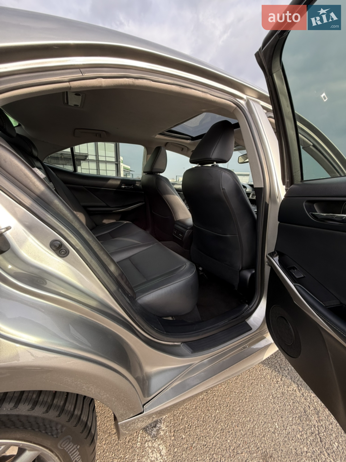 2015 Lexus IS - мініатюра 9