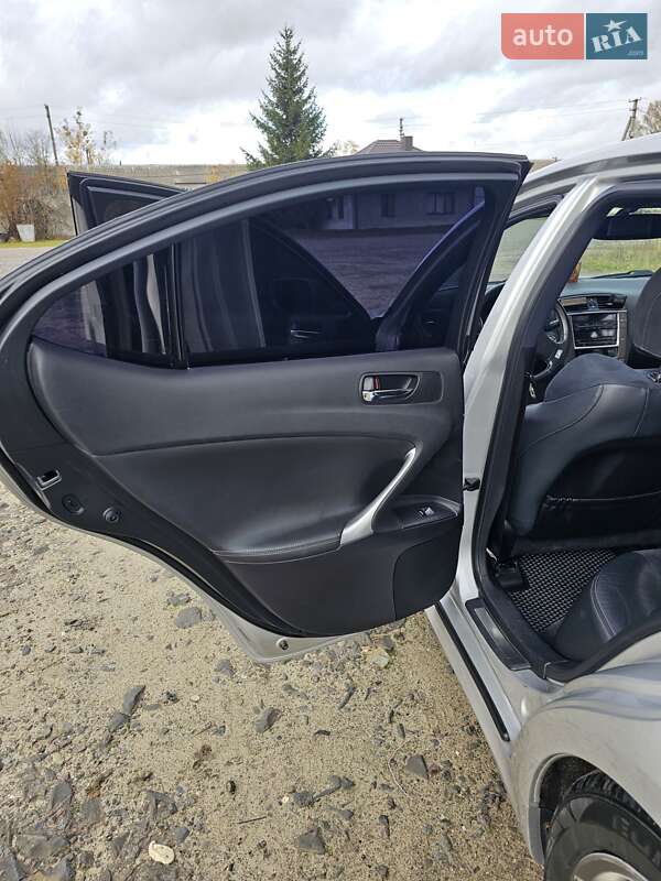 Седан Lexus IS 2011 в Камені-Каширському