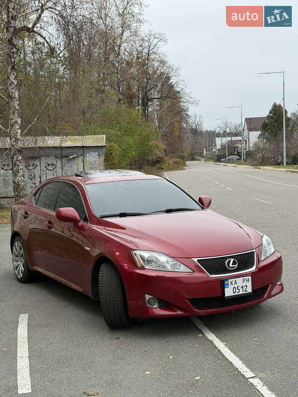 Седан Lexus IS 2008 в Киеве