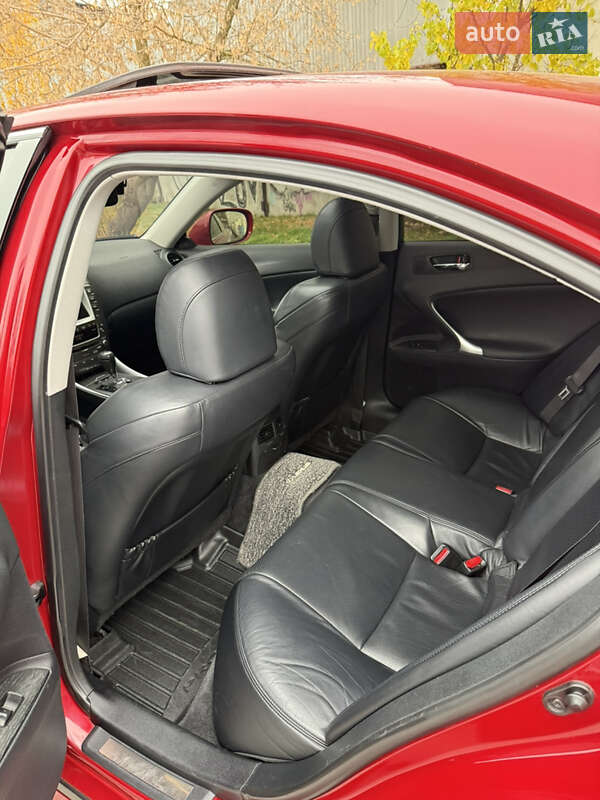 Седан Lexus IS 2008 в Киеве