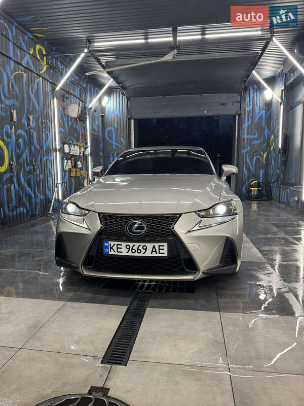 Седан Lexus IS 2016 в Днепре