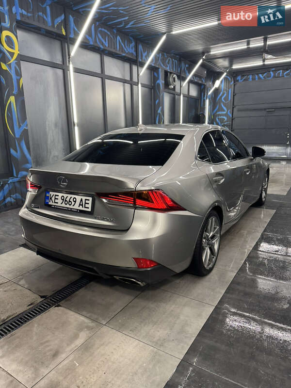 Седан Lexus IS 2016 в Днепре