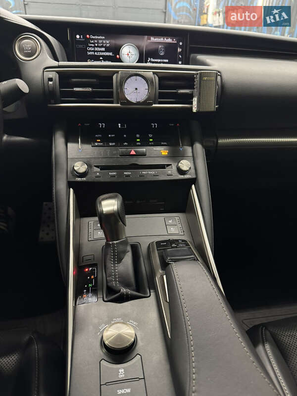 Седан Lexus IS 2016 в Днепре