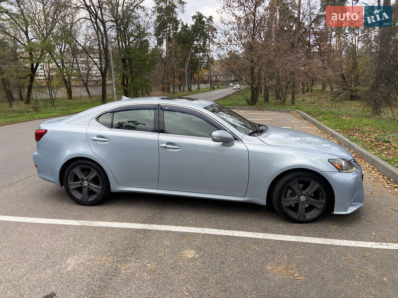 Седан Lexus IS 2011 в Черкассах