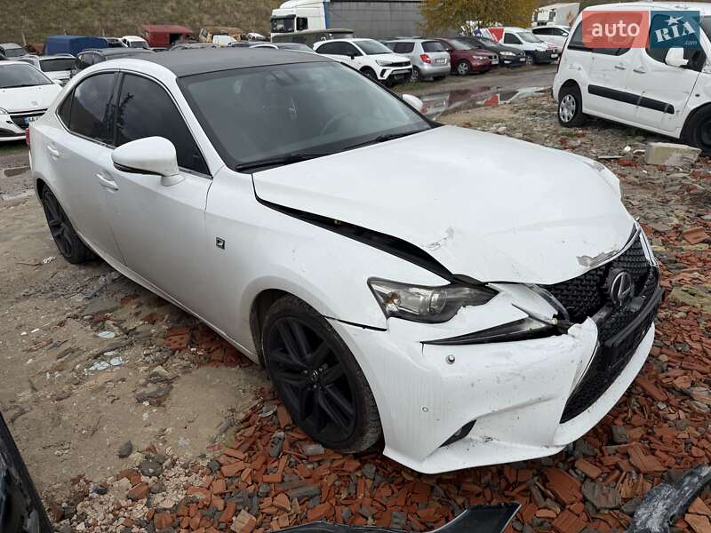 Седан Lexus IS 2013 в Киеве фото 7 Седан Lexus IS 2013 в Киеве