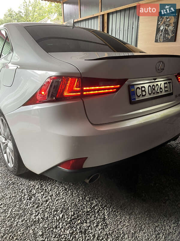 Седан Lexus IS 2013 в Чернигове фото 7 Седан Lexus IS 2013 в Чернигове