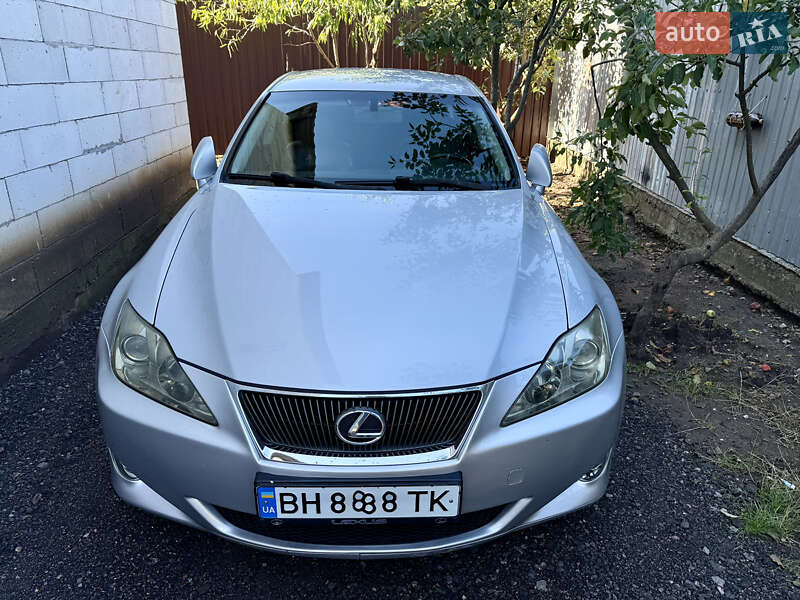 Седан Lexus IS 2005 в Одессе