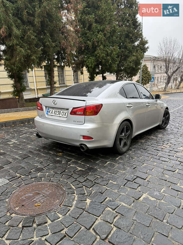 Седан Lexus IS 2007 в Києві