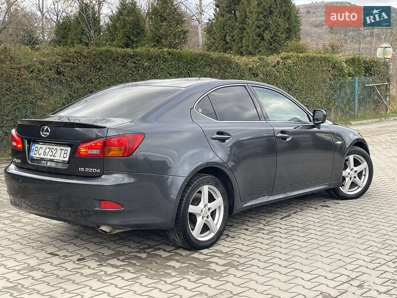 Седан Lexus IS 2007 в Турці