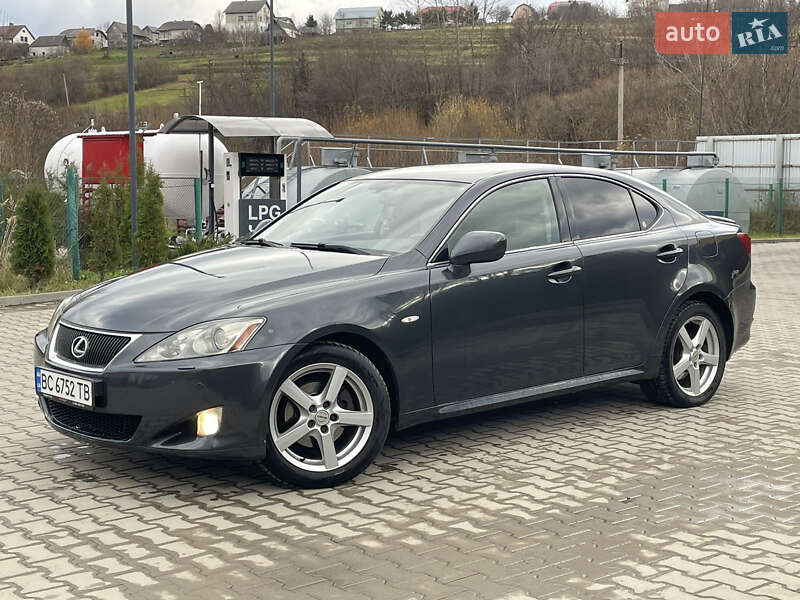 Седан Lexus IS 2007 в Турці
