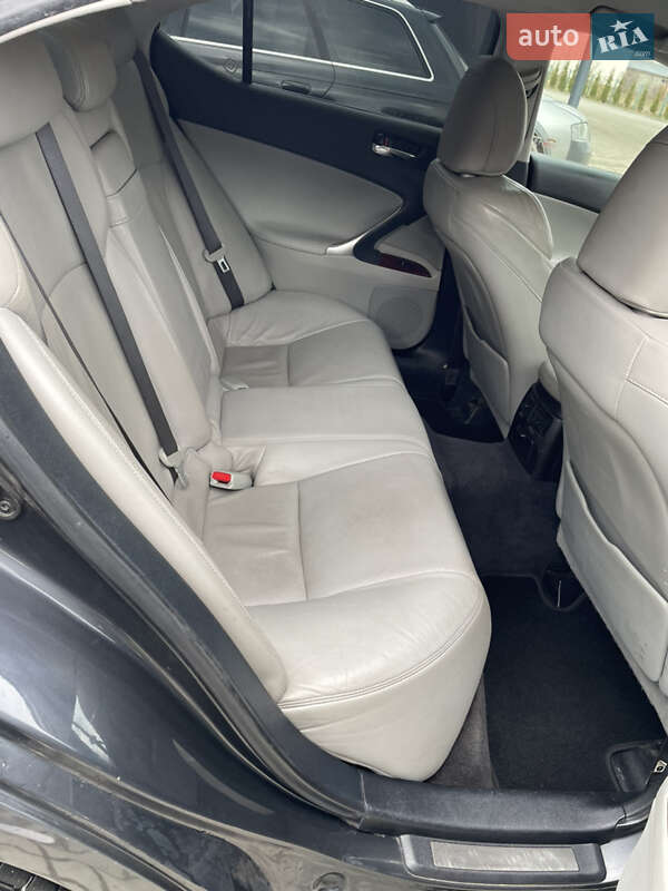 Седан Lexus IS 2007 в Турці