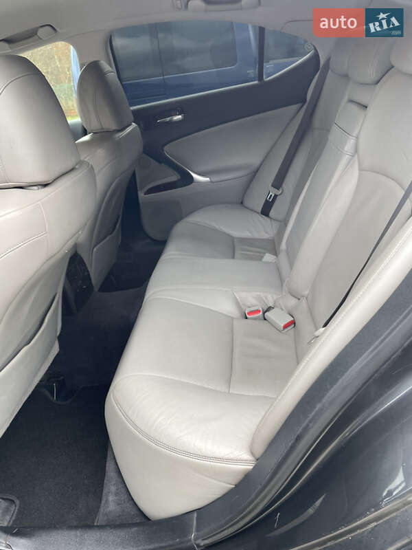 Седан Lexus IS 2007 в Турці