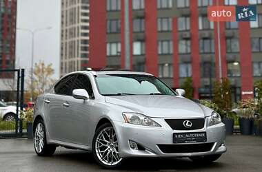 Седан Lexus IS 2007 в Киеве