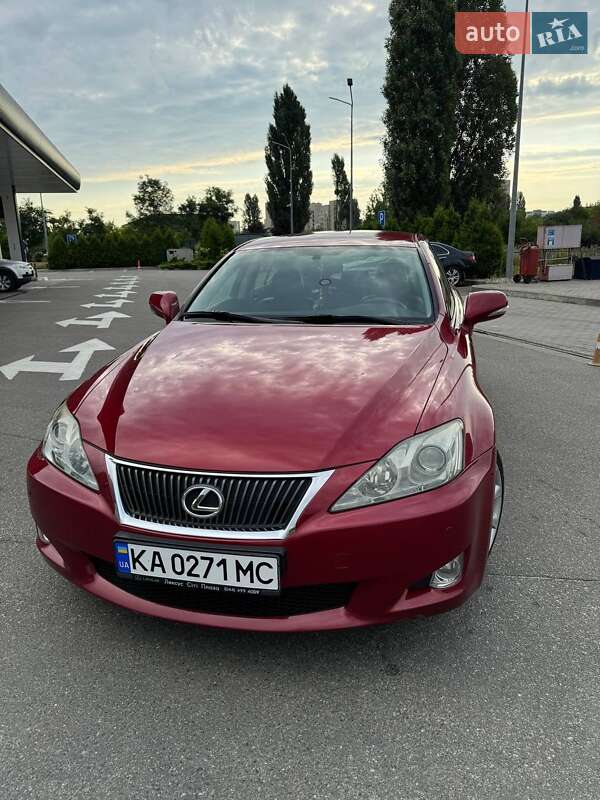 Седан Lexus IS 2010 в Києві фото 12 Седан Lexus IS 2010 в Києві