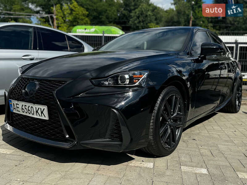Седан Lexus IS 2017 в Дніпрі