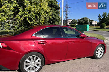 Седан Lexus IS 2015 в Львові