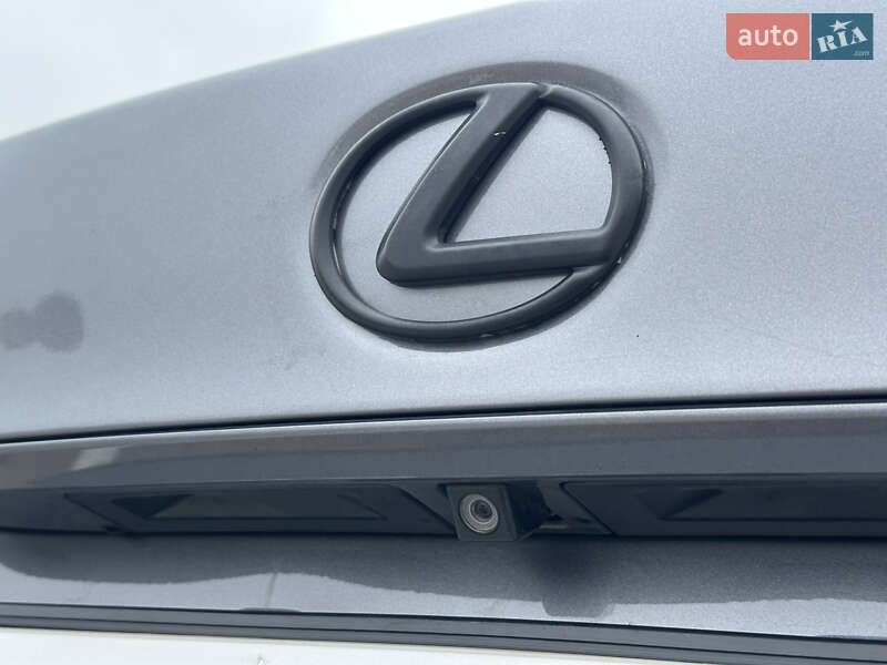 Седан Lexus IS 2013 в Одесі