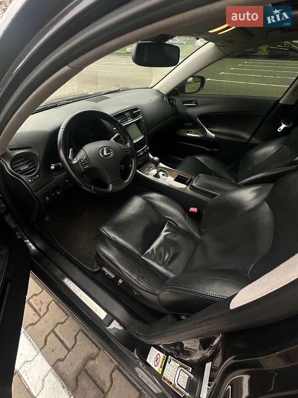 Седан Lexus IS 2010 в Києві фото 15 Седан Lexus IS 2010 в Києві