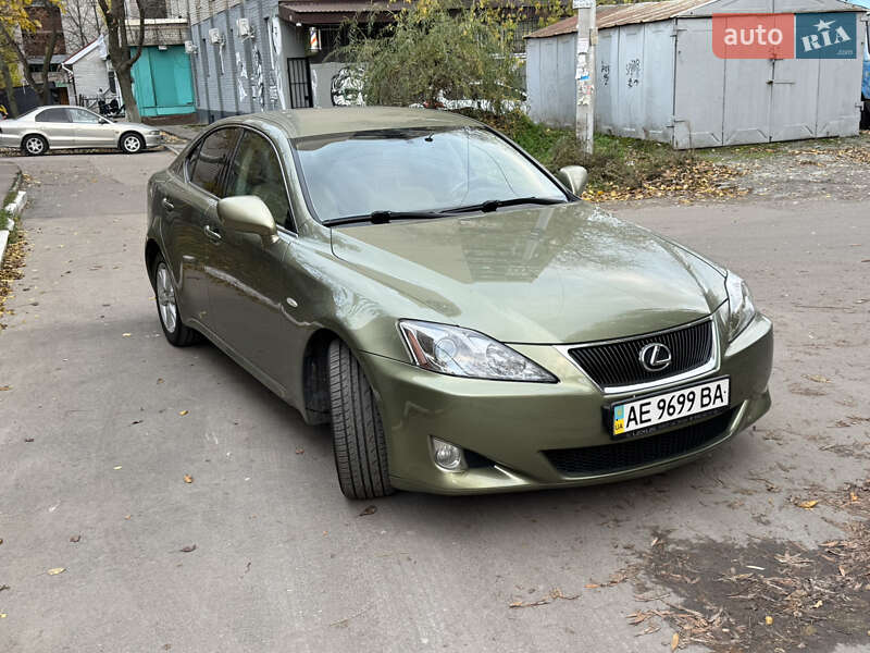 Седан Lexus IS 2006 в Днепре