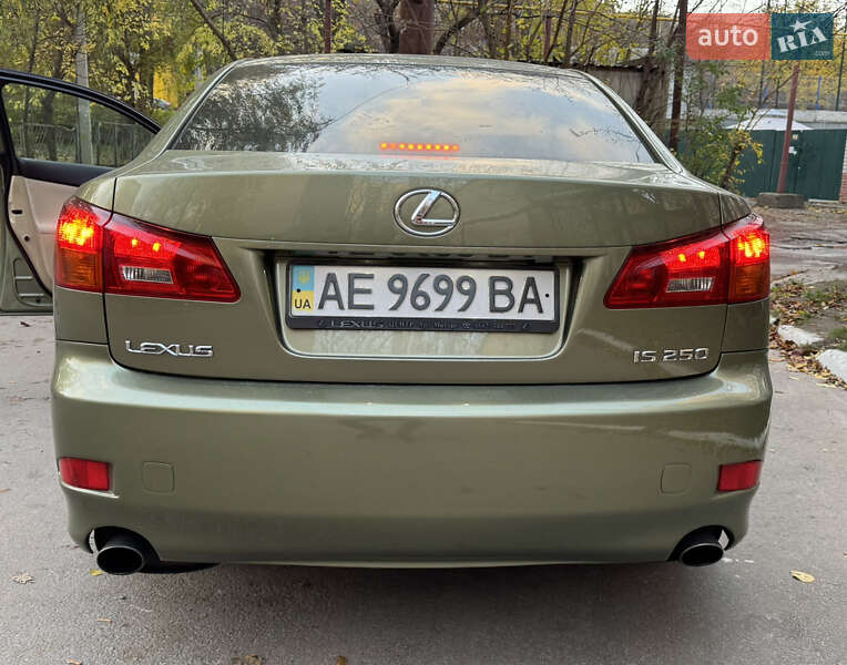 Седан Lexus IS 2006 в Днепре