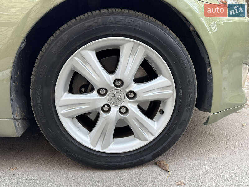Седан Lexus IS 2006 в Днепре
