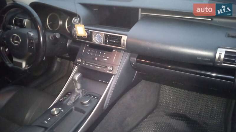 Седан Lexus IS 2016 в Сумах фото 29 Седан Lexus IS 2016 в Сумах