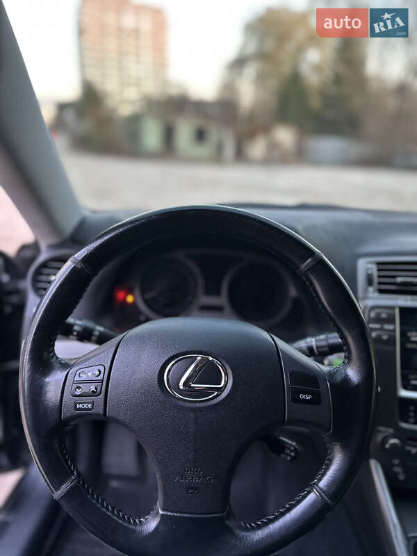 Седан Lexus IS 2007 в Києві фото 13 Седан Lexus IS 2007 в Києві