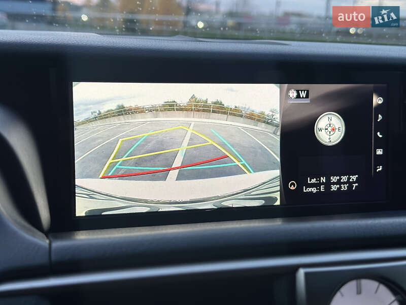 Седан Lexus IS 2016 в Киеве фото 29 Седан Lexus IS 2016 в Киеве