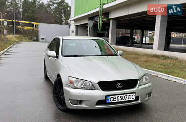 Седан Lexus IS 2000 в Киеве