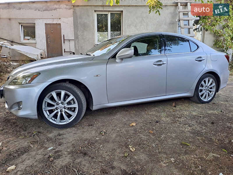 Седан Lexus IS 2005 в Одессе