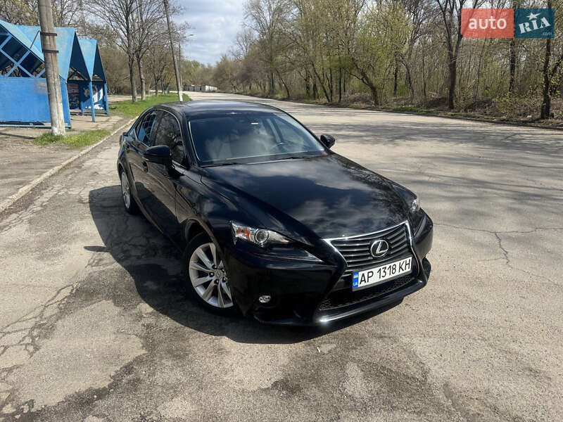 Седан Lexus IS 2016 в Запоріжжі