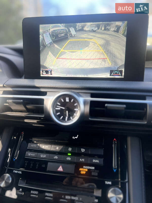 Седан Lexus IS 2021 в Одессе