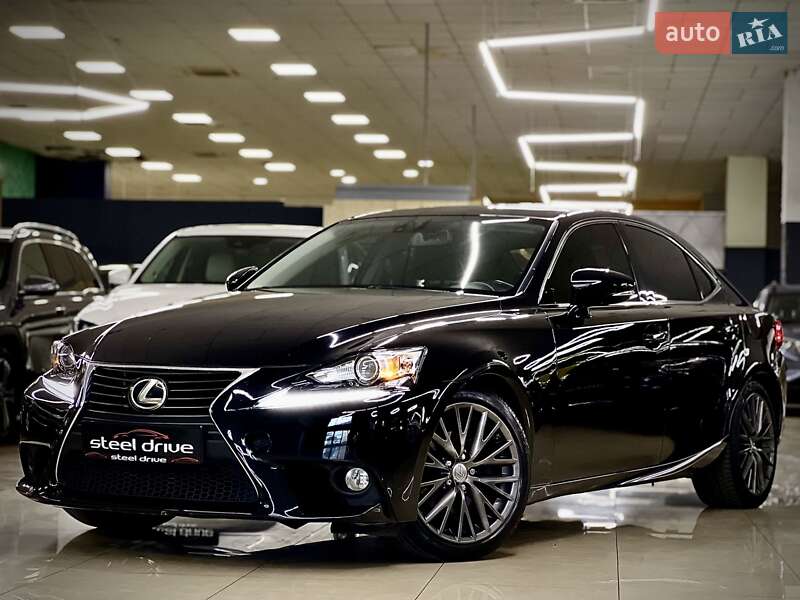 Lexus IS 2013